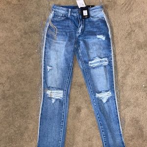 Fashion Nova Mom jeans, size 5